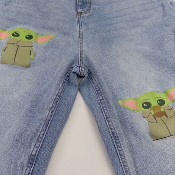 Her Universe Star Wars The Mandalorian The Child Mom Jeans Baby Yoda Size 7 EUC - Picture 5 of 14